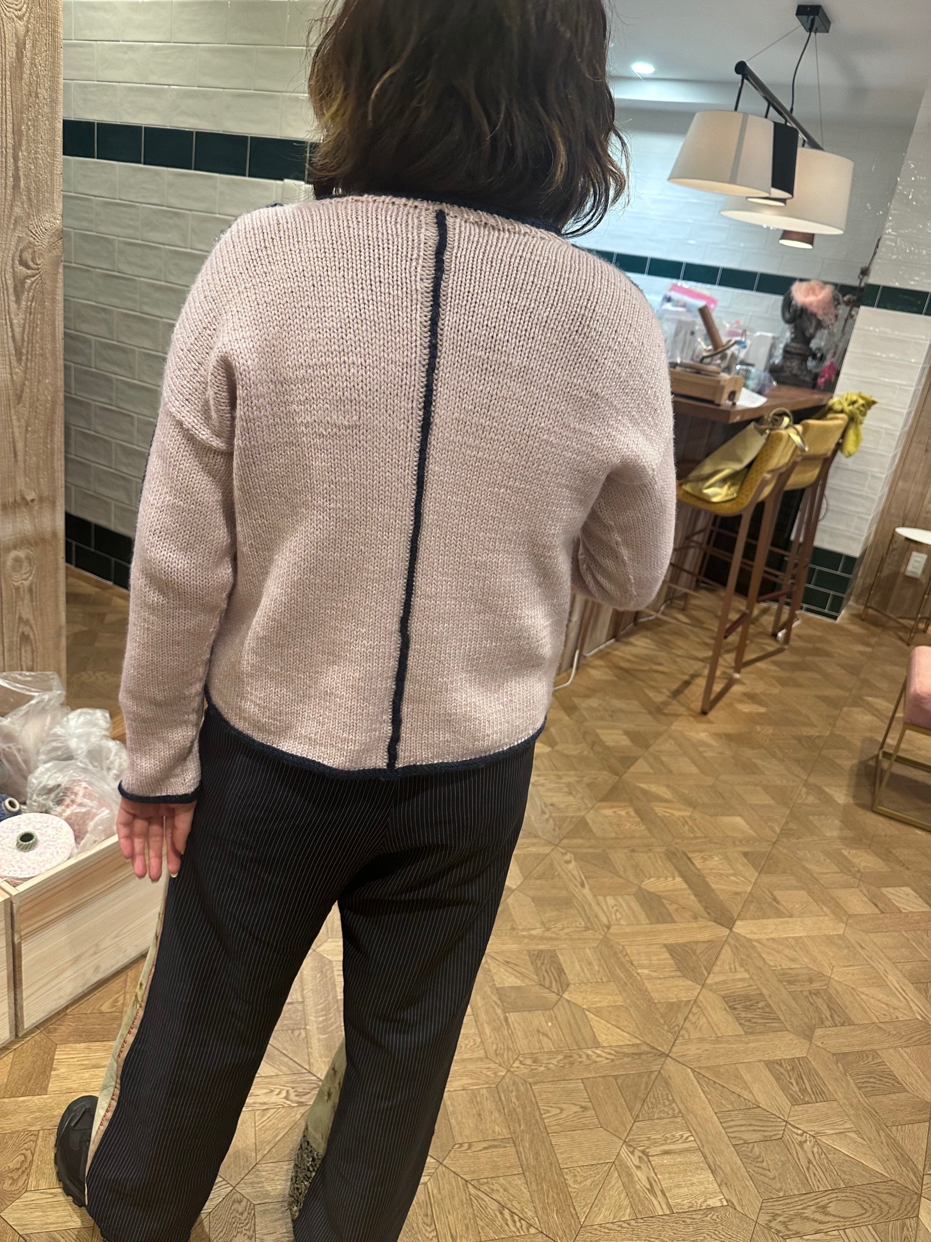 レシピプレゼント】MACARONI Thick で編む Quiet Line Pullover キット